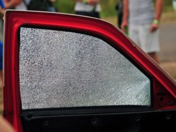 Car Door Glass Replacement Oregon City Or