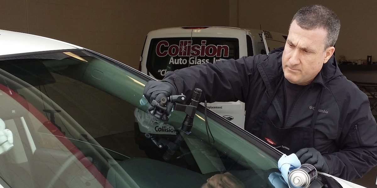 COLLISION AUTO GLASS REPAIR visual data 3
